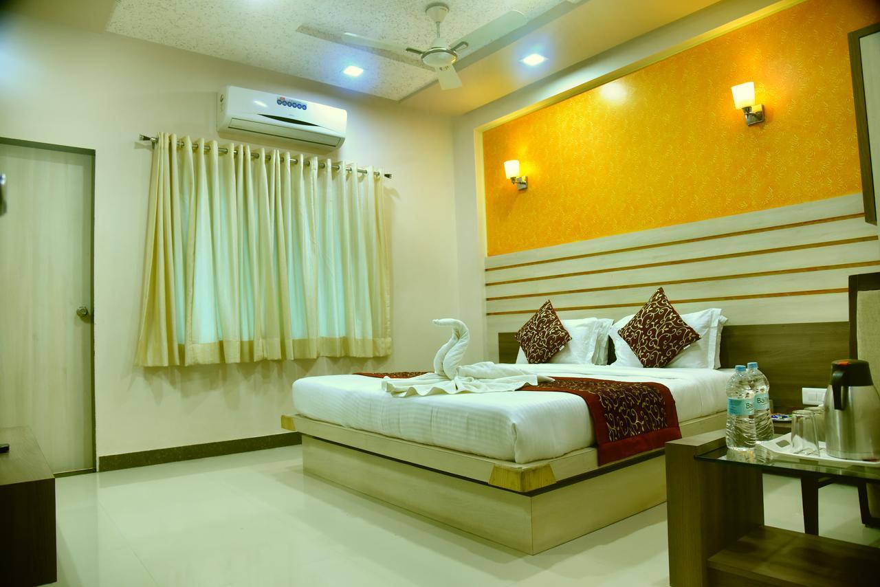 Hotel Sun Plaza Somnāth Exterior foto
