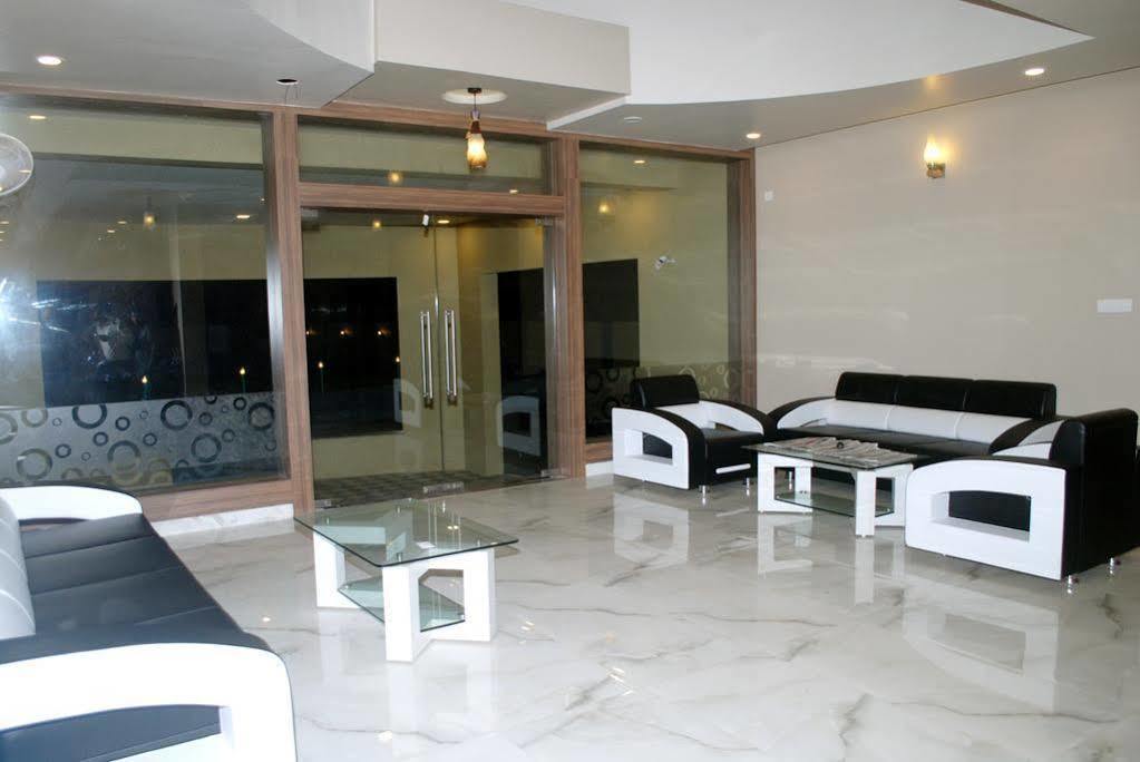Hotel Sun Plaza Somnāth Exterior foto